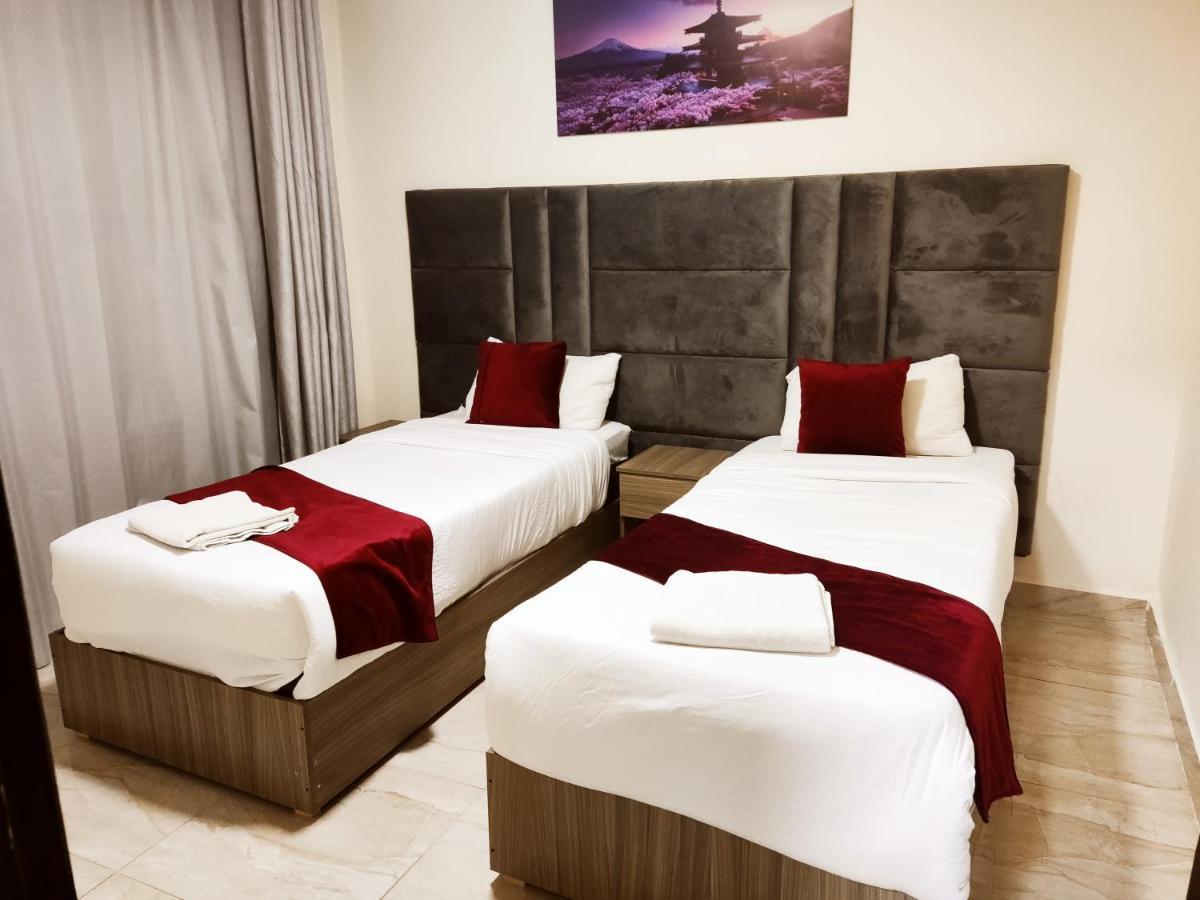 Golden Plaza Hotel Amman Exterior photo