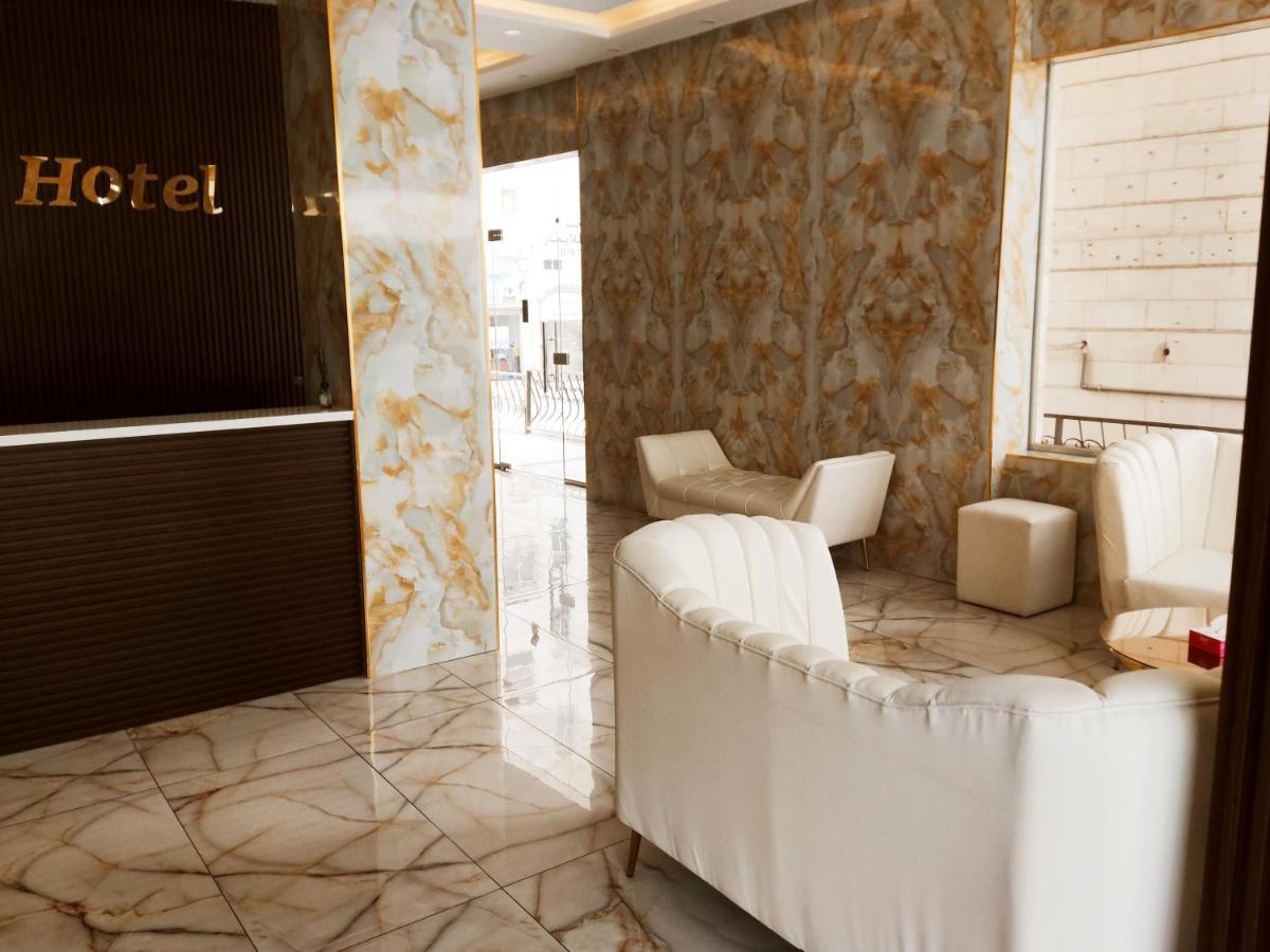 Golden Plaza Hotel Amman Exterior photo
